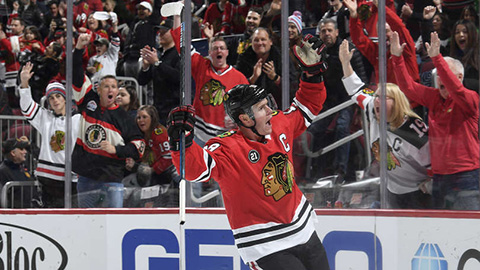 Jonathan Toews (© Bill Smith/NHLI via Getty Images)
