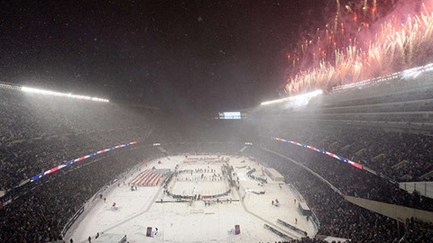 Soldier Field před zápasem s Penguins 2. 3. 2014