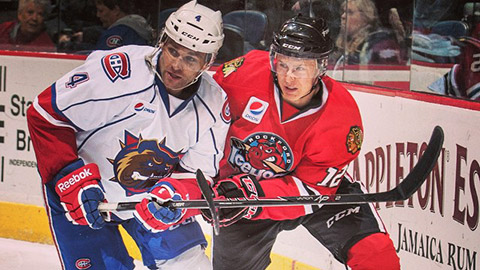 Dennis Rasmussen v dresu IceHogs