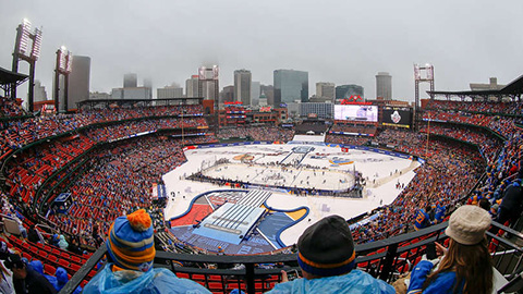 Winter Classic na stadionu baseballových Cardinals