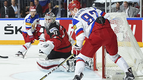 Artemi Panarin přihrává na první gól Ruska