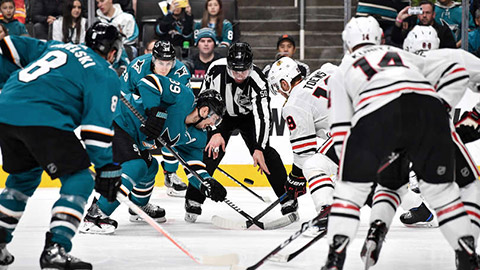 Momentka ze zápasu v San José (© Brandon Magnus/NHLI via Getty Images)