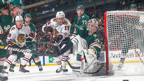 Momentka z utkání v Minnesotě (© Bruce Kluckhohn/NHLI via Getty Images)