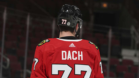 Kirby Dach (© Chase Agnello-Dean/NHLI via Getty Images)