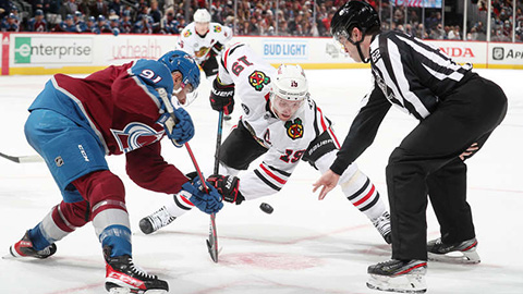 Jonathan Toews (© Michael Martin/NHLI via Getty Images)