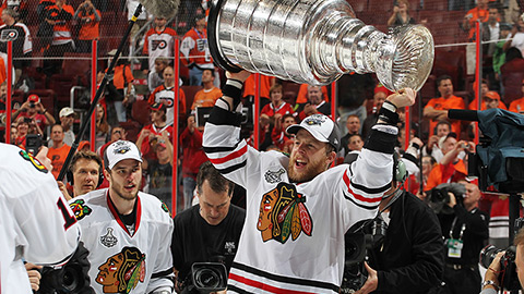Kris Versteeg se Stanley Cupem, 9. 6. 2010
